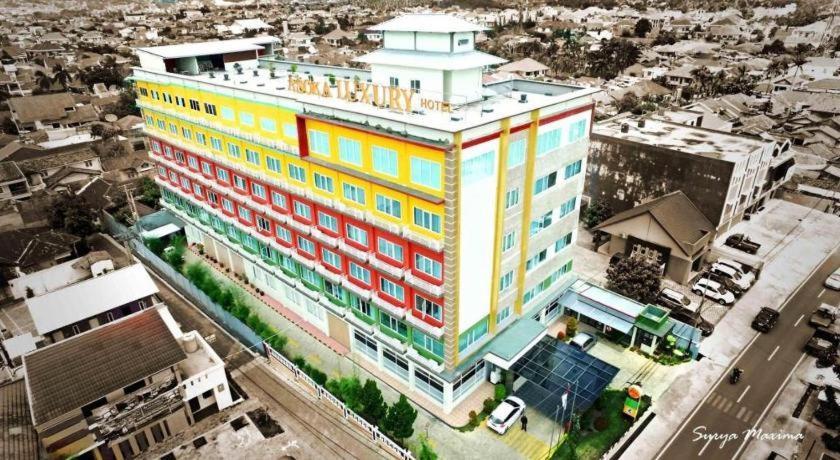 Asoka Luxury Hotel Bandar Lampung Zewnętrze zdjęcie