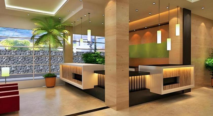 Asoka Luxury Hotel Bandar Lampung Zewnętrze zdjęcie