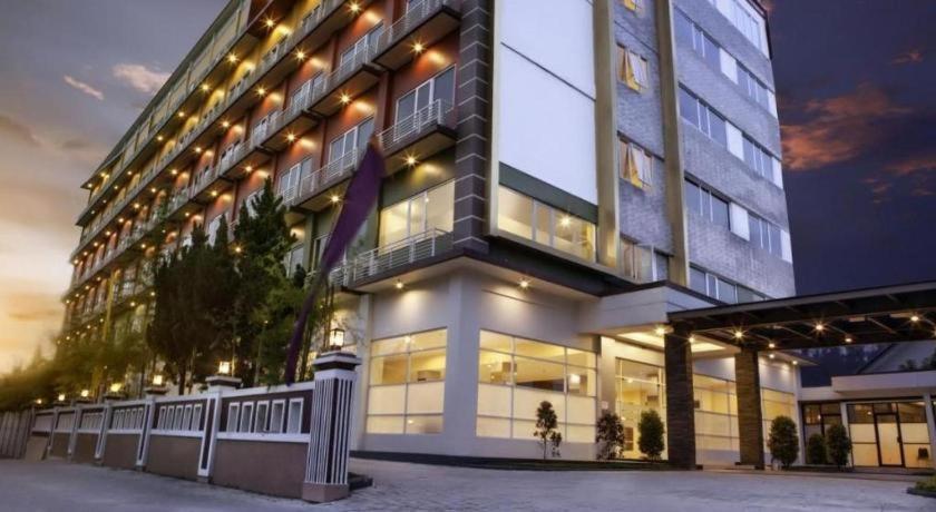 Asoka Luxury Hotel Bandar Lampung Zewnętrze zdjęcie