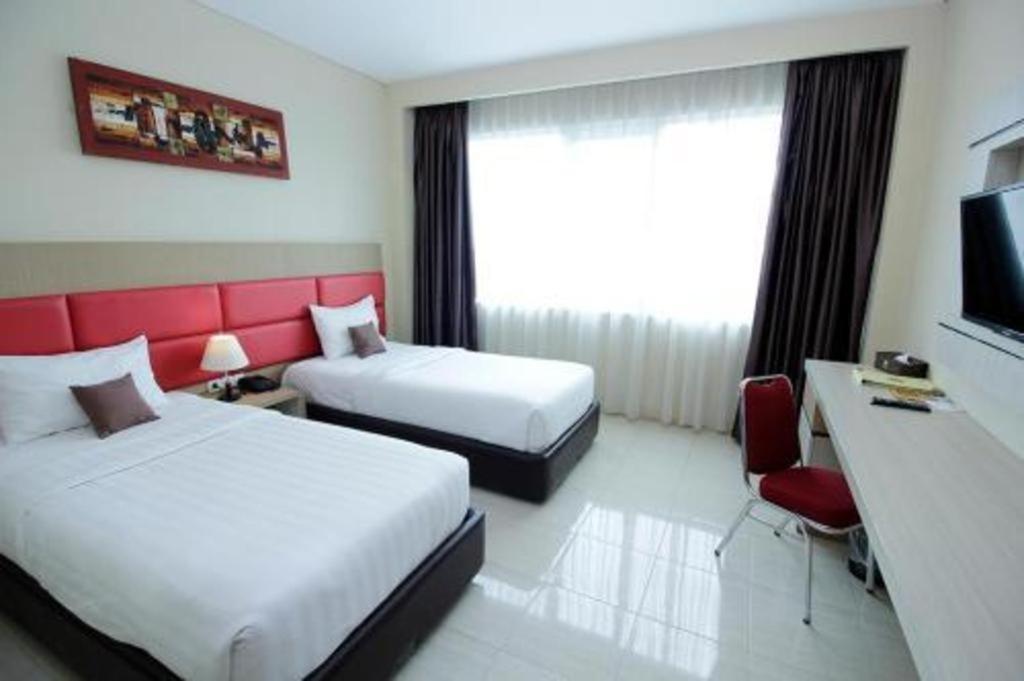 Asoka Luxury Hotel Bandar Lampung Zewnętrze zdjęcie