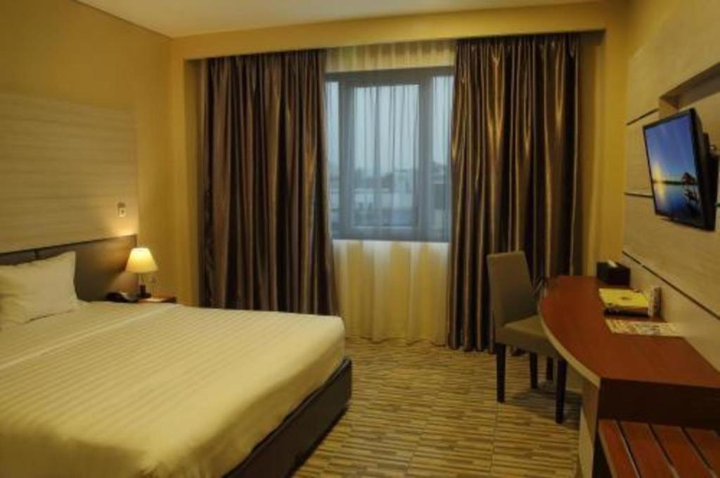 Asoka Luxury Hotel Bandar Lampung Zewnętrze zdjęcie