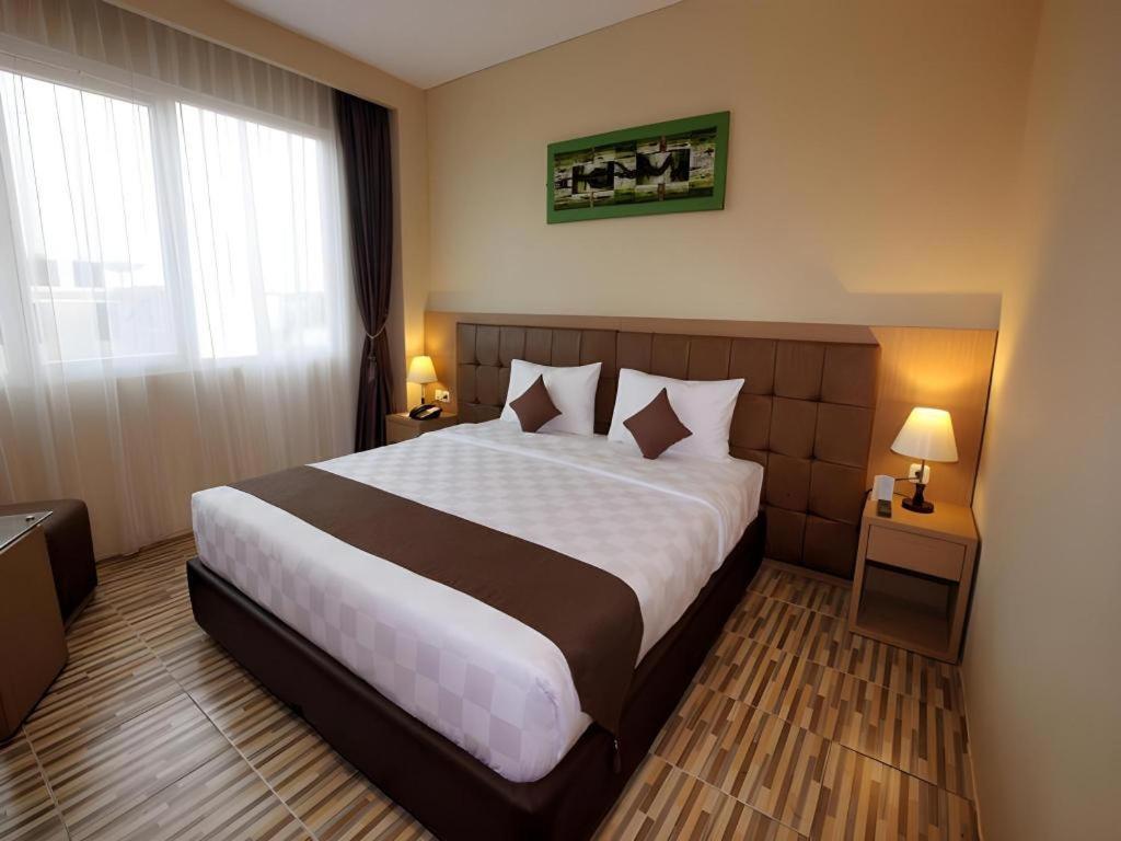 Asoka Luxury Hotel Bandar Lampung Zewnętrze zdjęcie