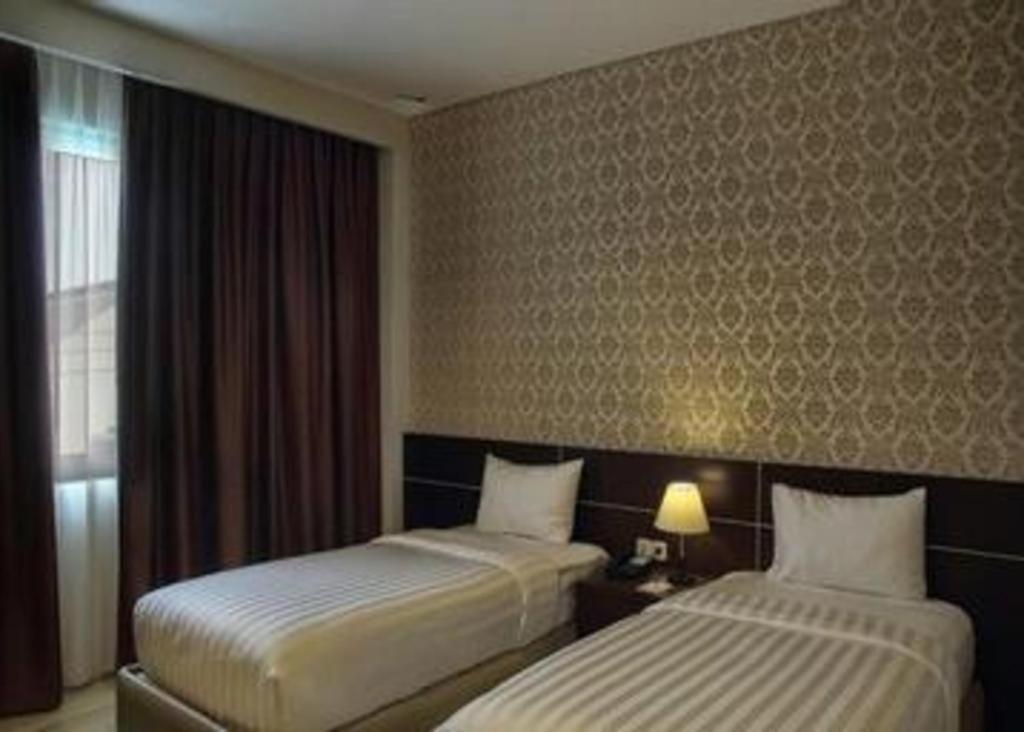 Asoka Luxury Hotel Bandar Lampung Zewnętrze zdjęcie