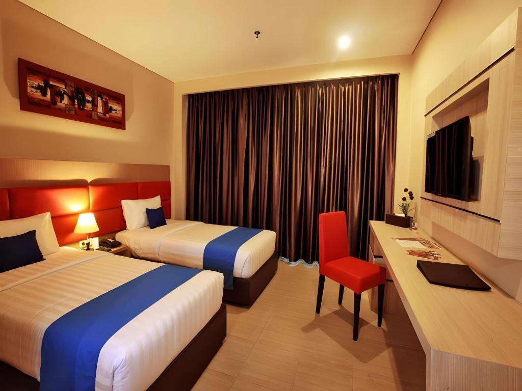 Asoka Luxury Hotel Bandar Lampung Zewnętrze zdjęcie