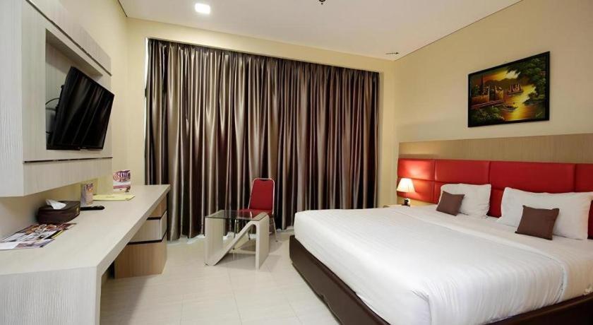 Asoka Luxury Hotel Bandar Lampung Zewnętrze zdjęcie