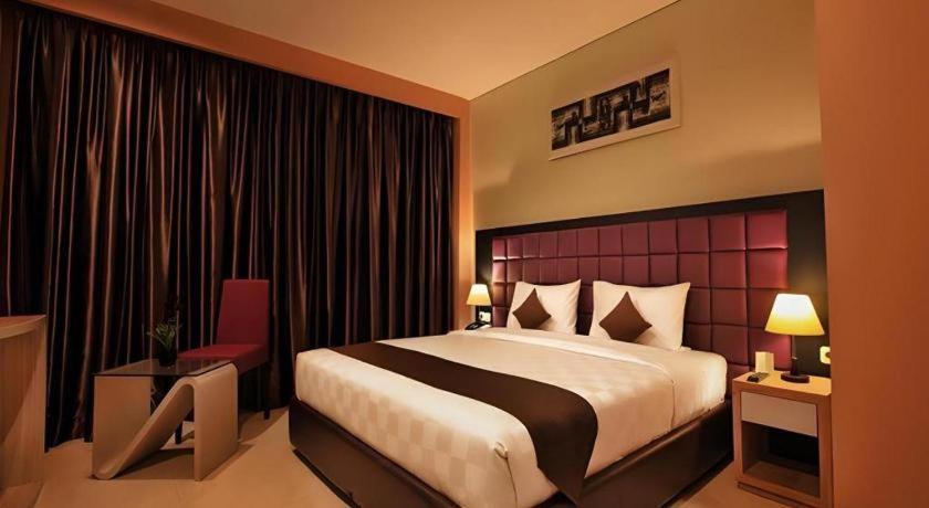 Asoka Luxury Hotel Bandar Lampung Zewnętrze zdjęcie