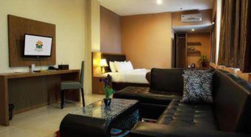Asoka Luxury Hotel Bandar Lampung Zewnętrze zdjęcie