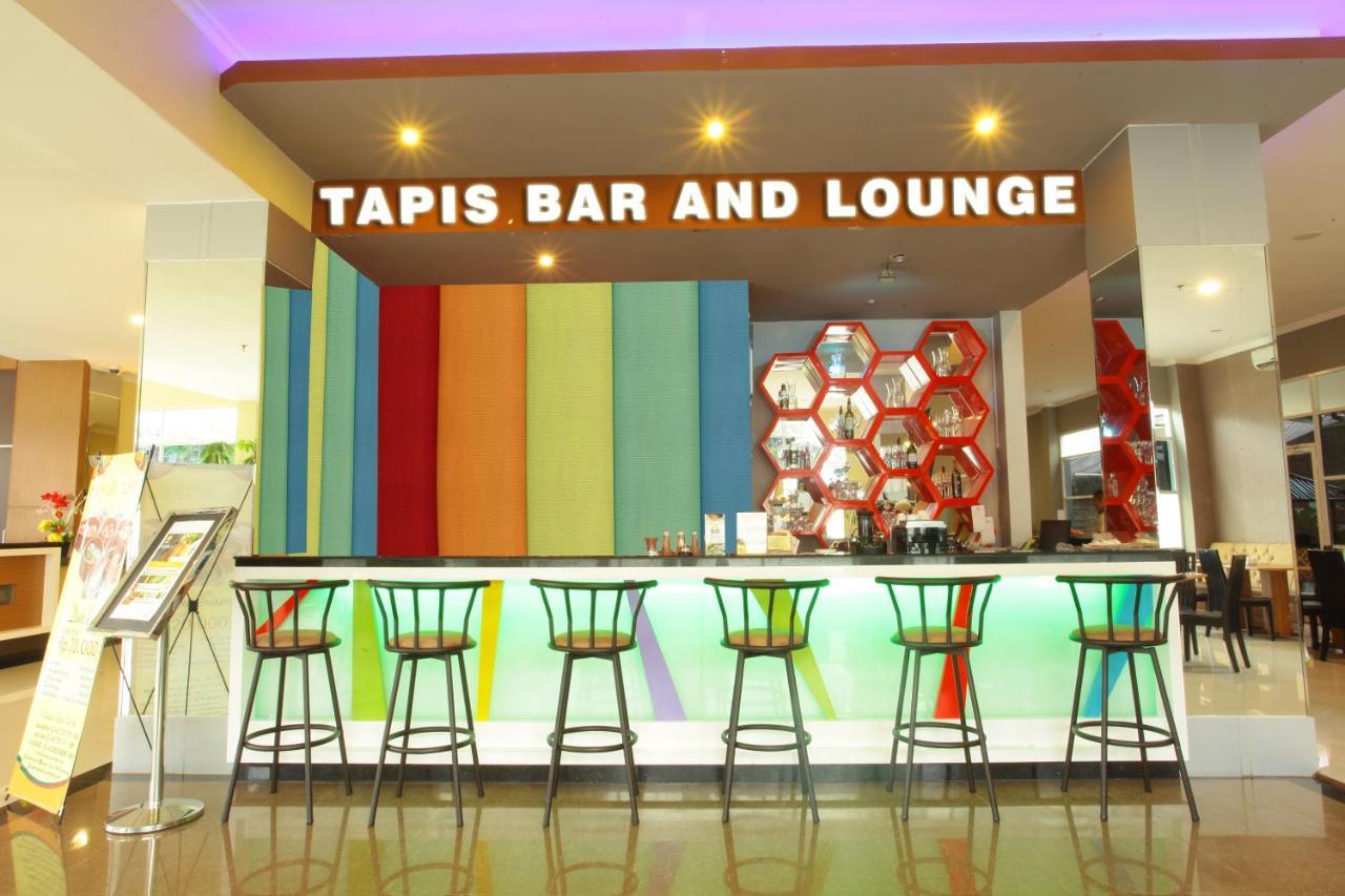 Asoka Luxury Hotel Bandar Lampung Zewnętrze zdjęcie
